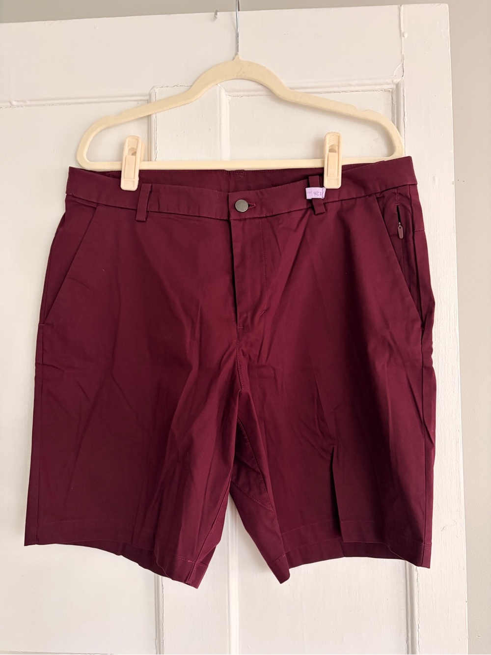 LULULEMON ATHLETICA Men’s ABC Classic-Fit Short 9”